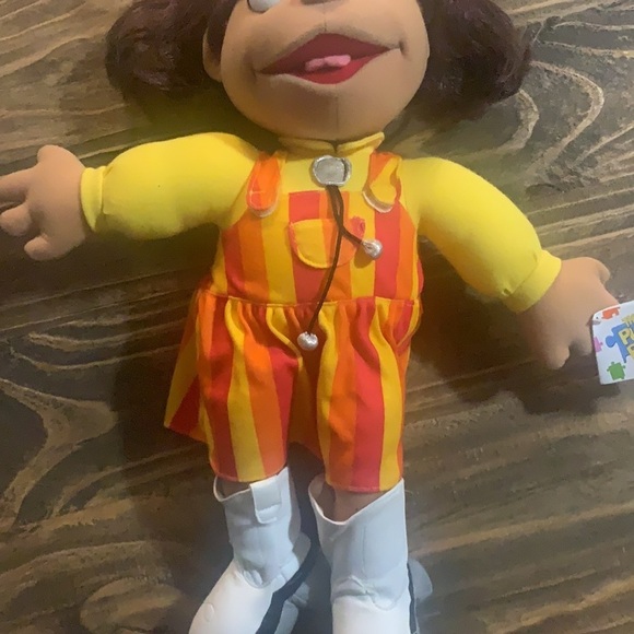 Puzzle place vintage plush doll Kiki Hispanic TV 90s PBS Russ new with tags NWT - Picture 3 of 11